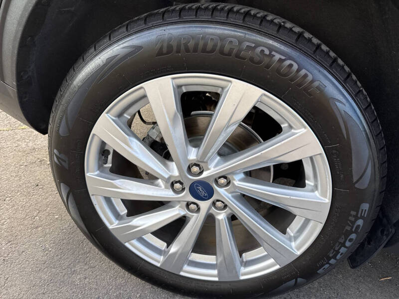 2021 Ford Escape Titanium