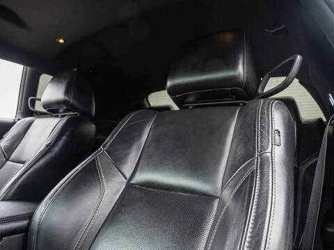2015 Dodge Challenger SXT Plus