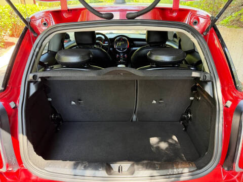 2017 MINI Hardtop 2 Door Cooper
