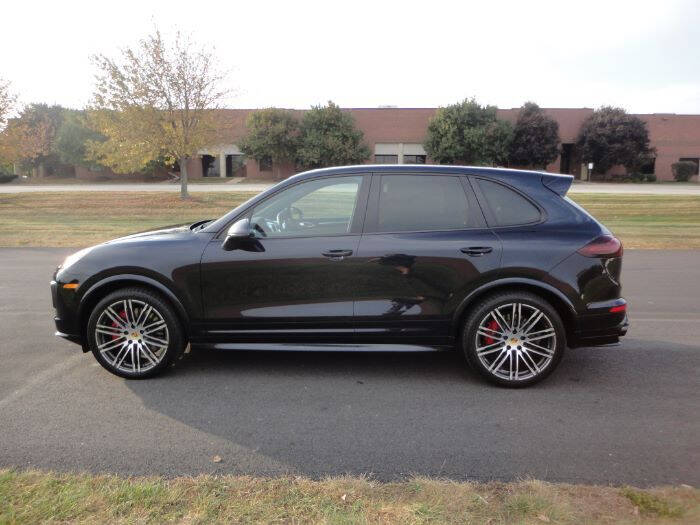 2016 Porsche Cayenne GTS