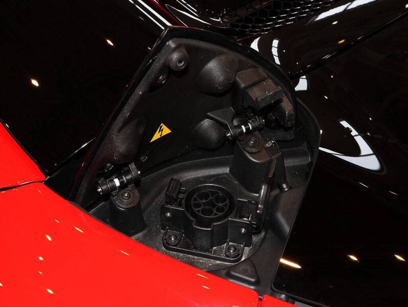 2024 Ferrari 296 GTS