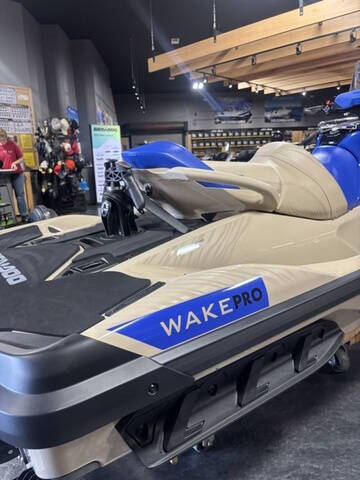 2025 Sea-Doo Wake
