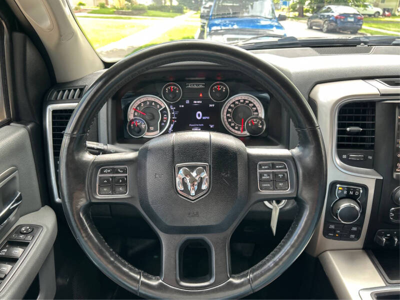 2015 RAM 1500 SLT