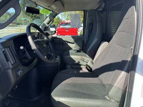 2020 GMC Savana 2500