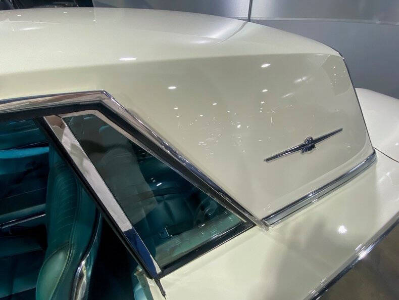 1966 Ford Thunderbird