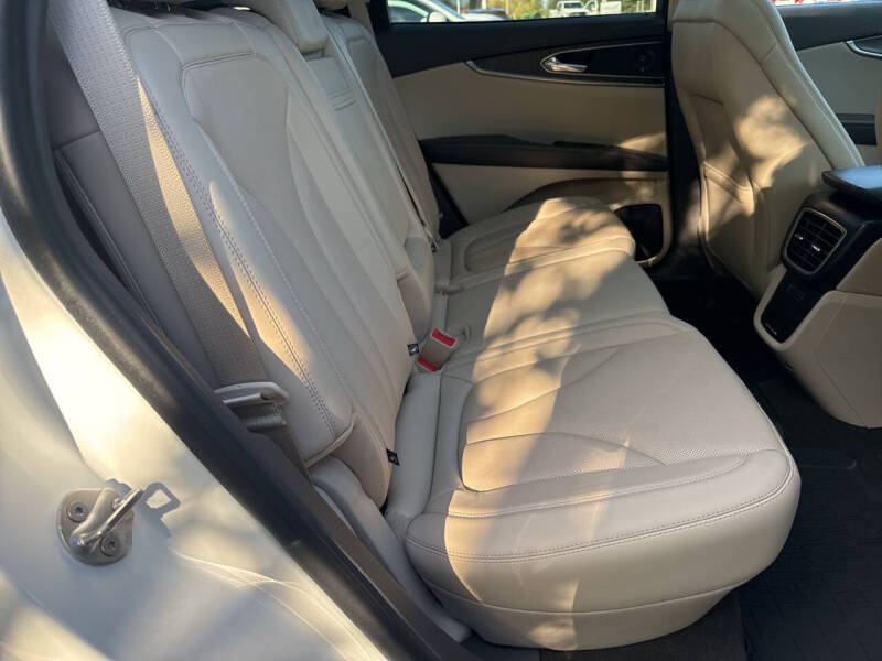 2020 Lincoln Nautilus Reserve