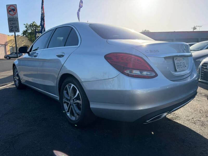 2017 Mercedes-Benz C-Class