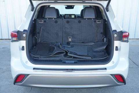 2022 Toyota Highlander Platinum