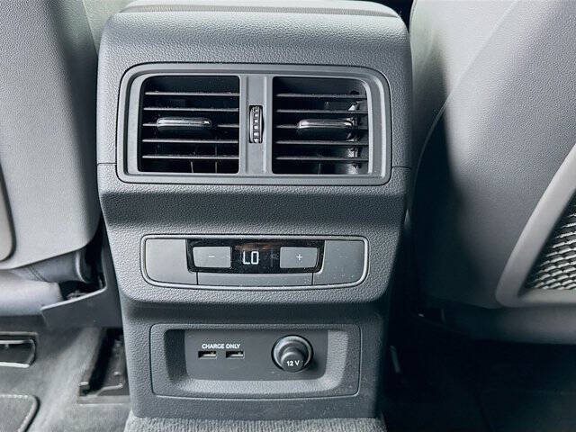 2023 Audi SQ5 3.0T quattro Premium