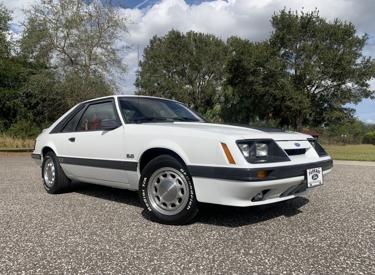 1986 Ford Mustang 8