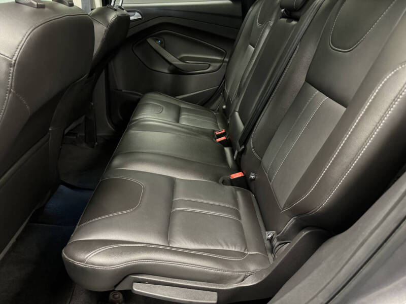 2013 Ford Escape Titanium photo 12