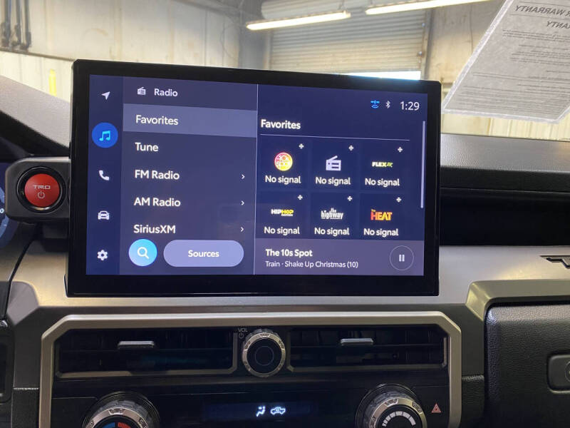 2025 Toyota Tacoma TRD Sport HV