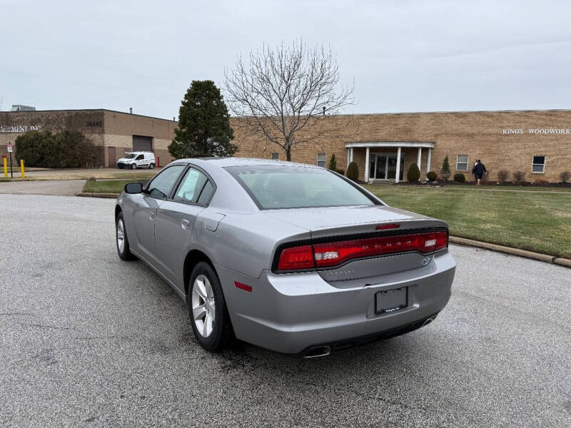 2011 Dodge Charger SE