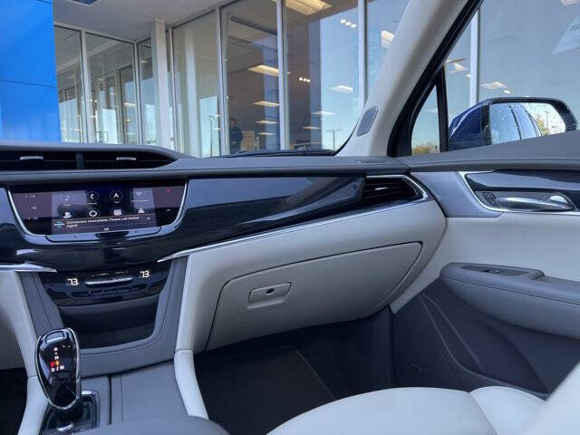 2023 Cadillac XT6 Premium Luxury