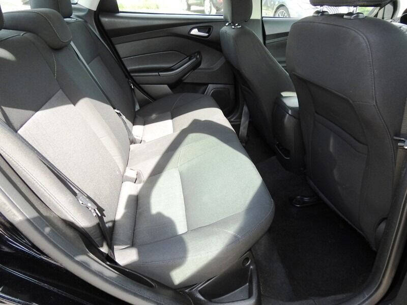 2017 Ford Focus  - $7,900
