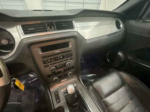 2010 Ford Mustang V6