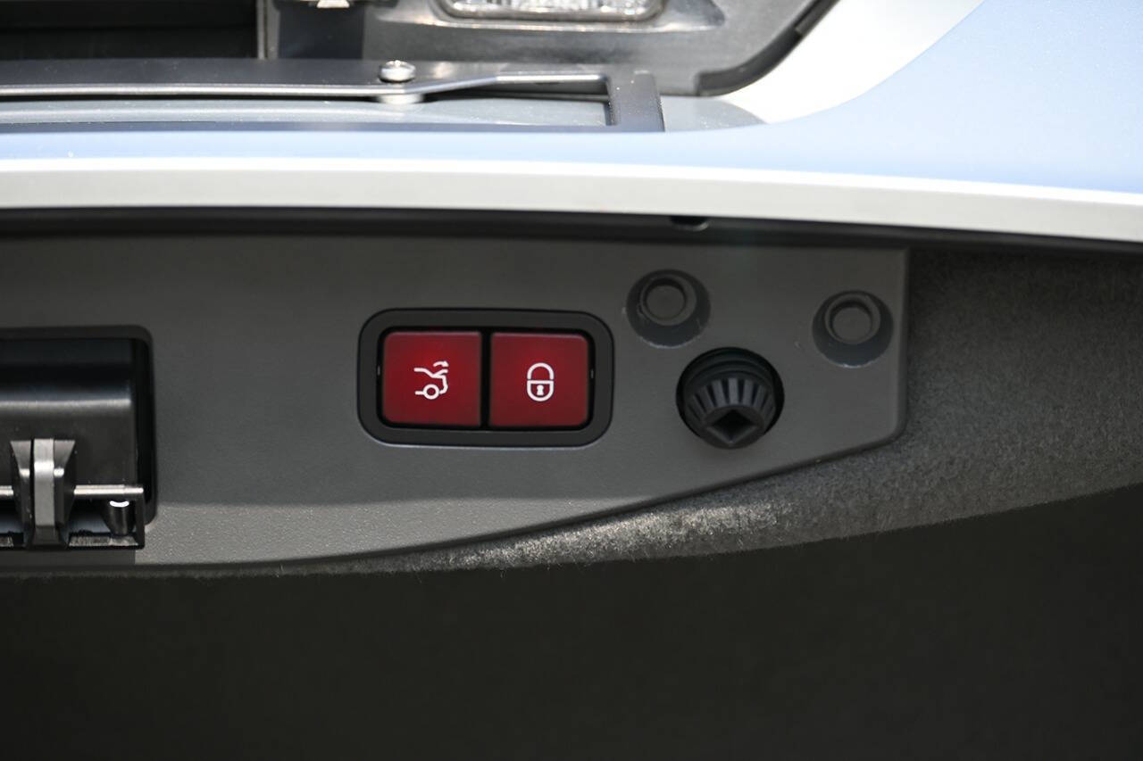 2011 Mercedes-Benz SL-Class 41