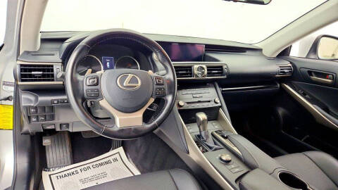 2017 Lexus IS 200t