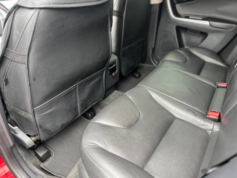 2016 Volvo XC60 T5 Drive-E Premier