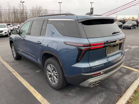 2025 Chevrolet Traverse LT