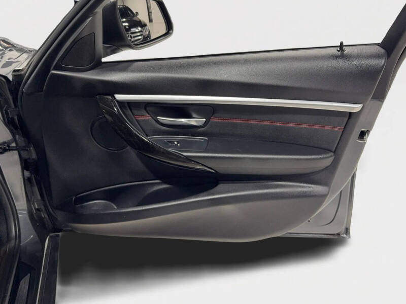 2017 BMW 3 Series 330i