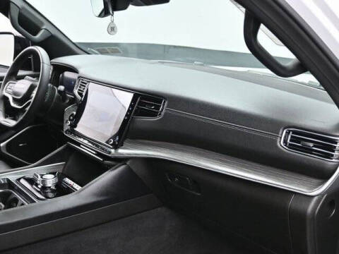 2023 Jeep Wagoneer L Series II