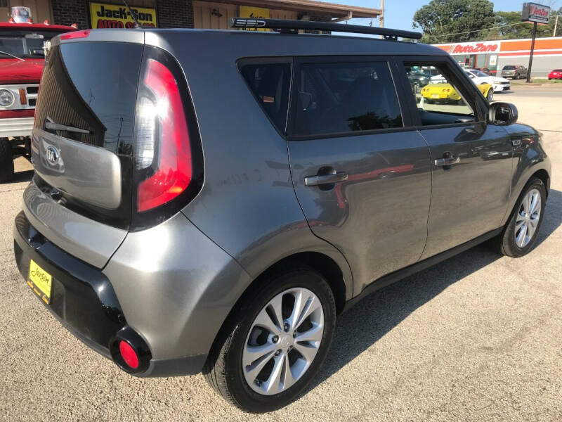 2016 Kia Soul +