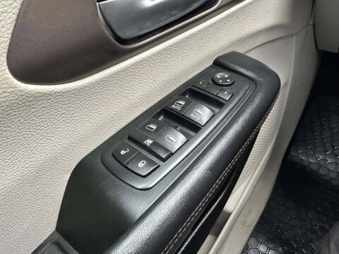 2017 Chrysler Pacifica Touring Plus