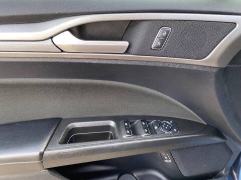 2019 Ford Fusion Hybrid SE