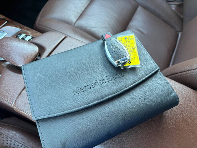 2011 Mercedes-Benz S-Class S 550