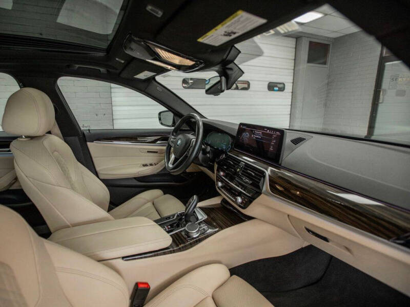 2023 BMW 5 Series 530e