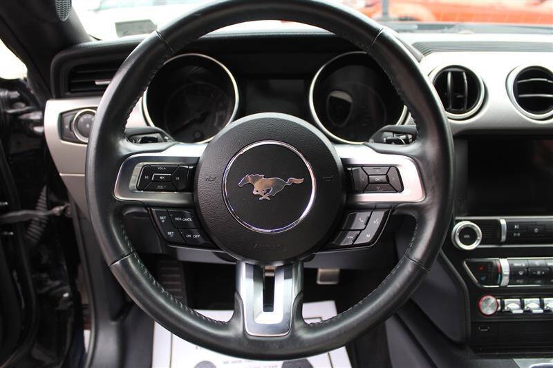 2021 Ford Mustang EcoBoost