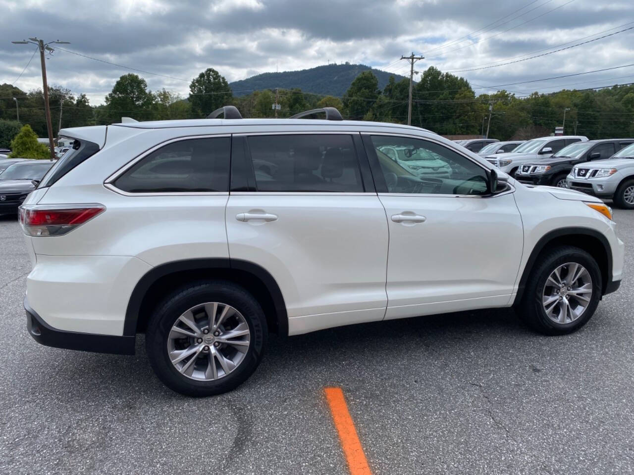 2014 Toyota Highlander for sale at Driven Pre-Owned in Lenoir, NC