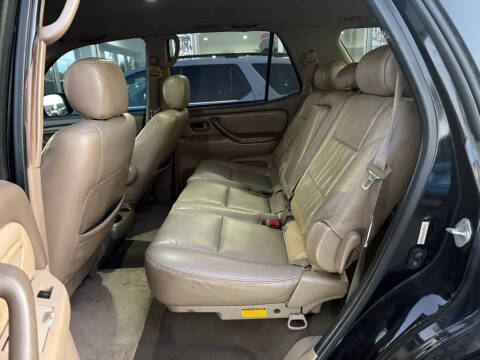 2003 Toyota Sequoia SR5