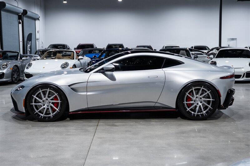 2019 Aston Martin Vantage
