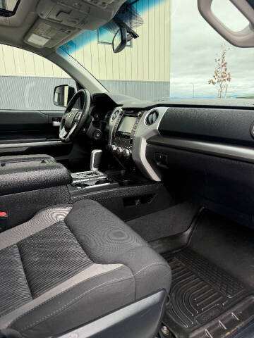 2015 Toyota Tundra SR5