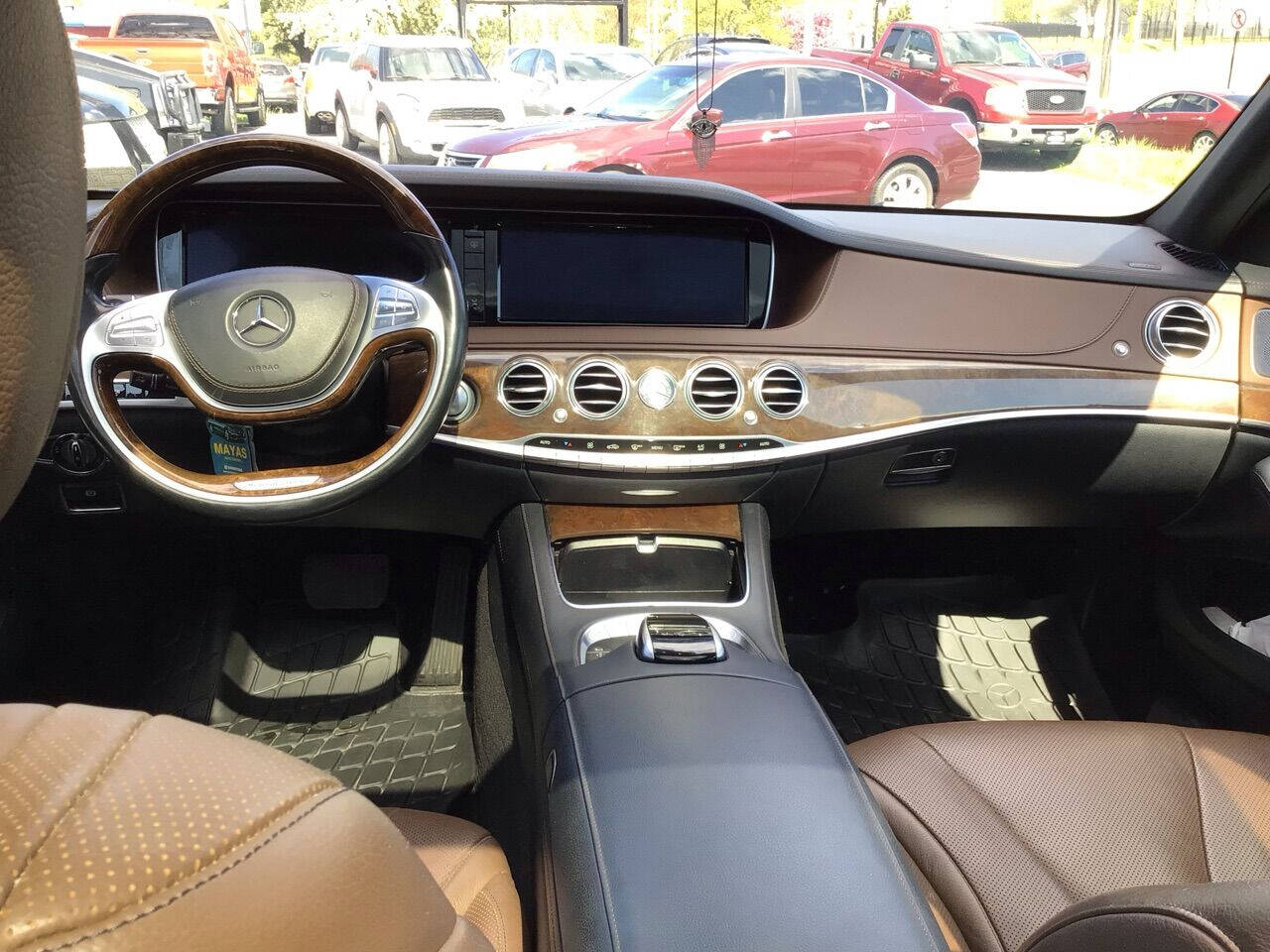 2015 Mercedes-Benz S-Class S550 photo 14