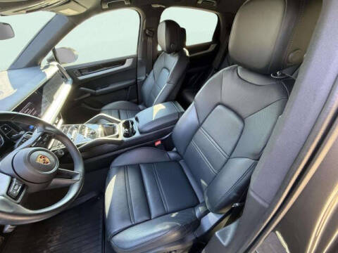 2024 Porsche Cayenne Coupe