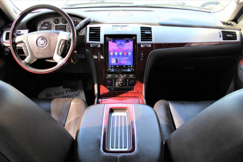 2012 Cadillac Escalade Luxury