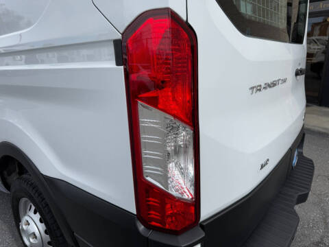 2023 Ford Transit 250