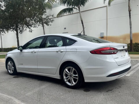2018 Ford Fusion Hybrid SE