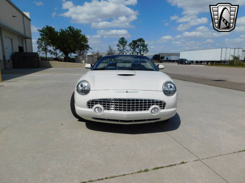2002 Ford Thunderbird Deluxe
