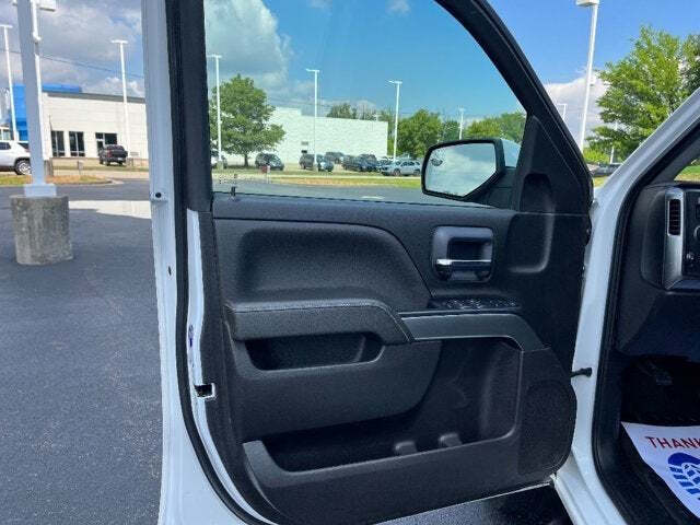 2017 Chevrolet Silverado 1500 25