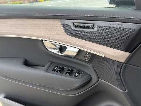 2026 Volvo XC90 B6 Plus 7P