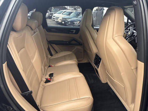 2020 Porsche Cayenne S