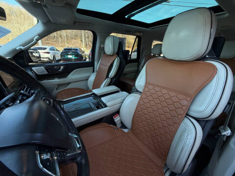 2018 Lincoln Navigator Black Label