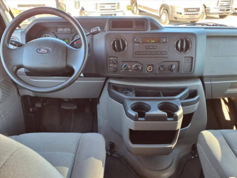 2010 Ford E-Series E-250