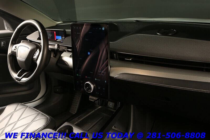 2021 Ford Mustang Mach-E Select