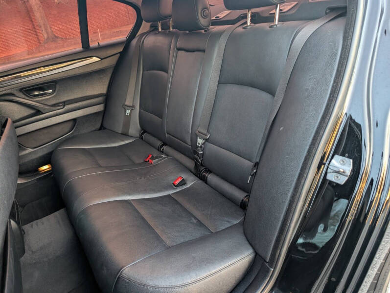 2015 BMW 5 Series 528i