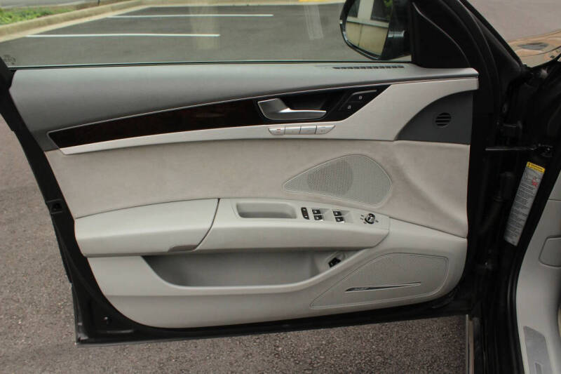 2012 Audi A8 quattro